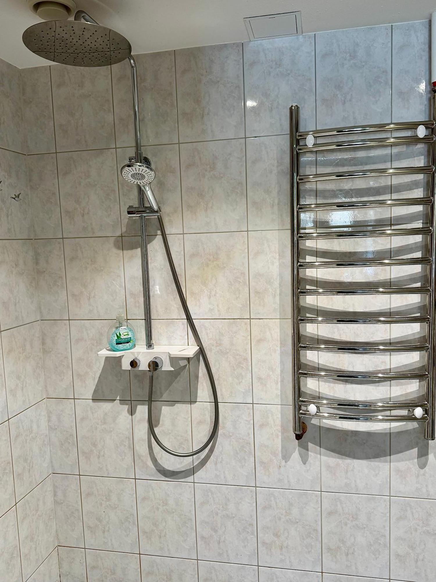 Kohtu Apartment Kuressaare Bagian luar foto